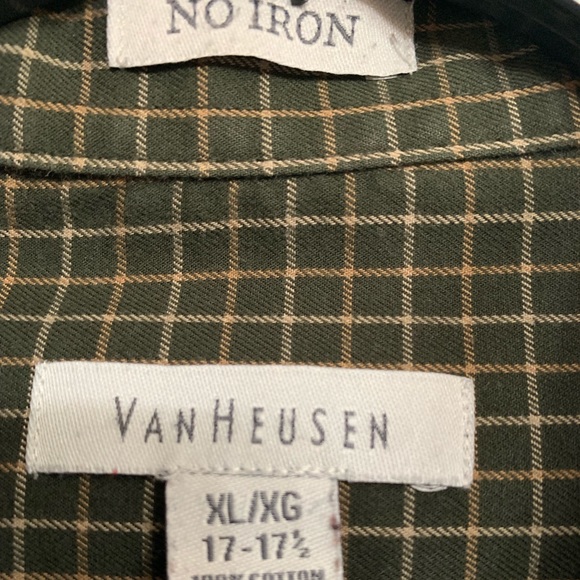 Van Heusen men’s XL long-sleeved No Iron shirt - Picture 2 of 2